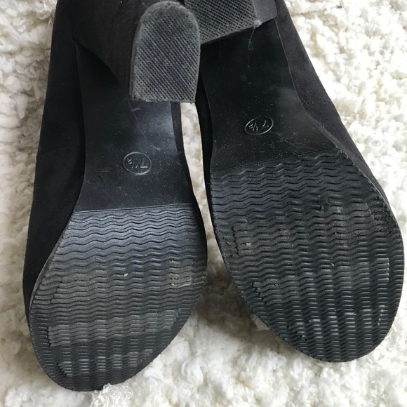 Mossimo Black faux suede platform pumps - Picture 6 of 6